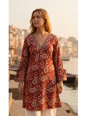Paisley Print Kaftan Top Soft Indian Cotton Block Print Red Sizes 8 - 16 Paisley Print Kaftan Top Soft Indian Cotton Block Print Red Sizes 8 - 16