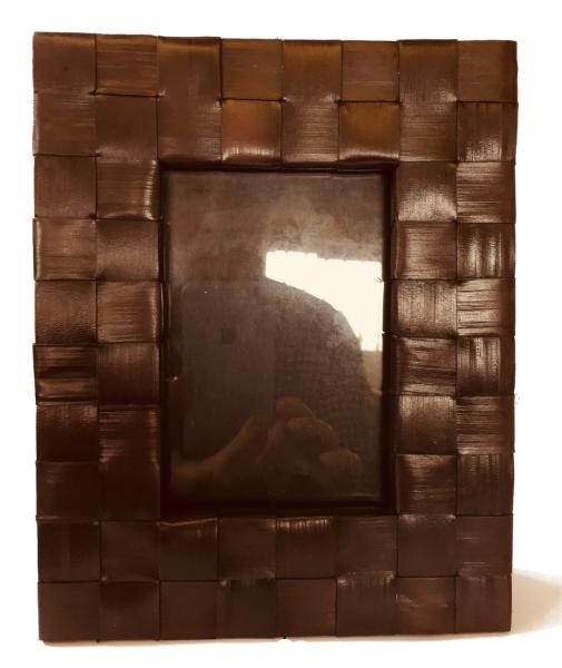 Medium Handmade Natural Rattan Traditional Photo Frame 3 inch by 5 inch - Fair Trade